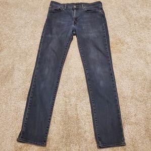 Men's Dark Blue 511 Levi's. 33W x 32L.